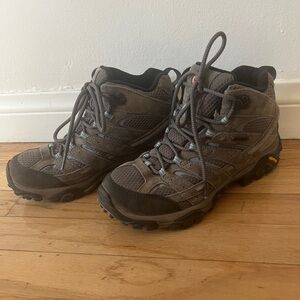 Moab 3 Mid Waterproof Hiking Boots